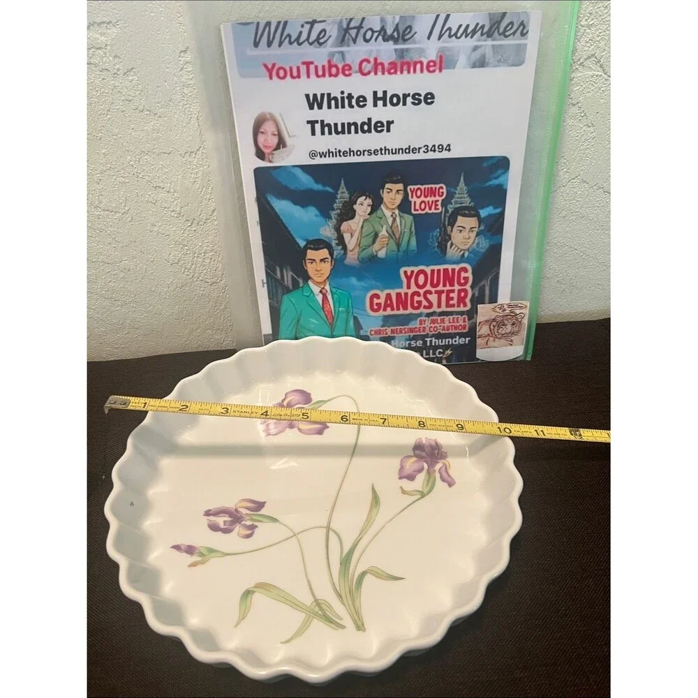 #2129**1980’s Porcelain Scalloped Serving Platter with Purple Japan Design